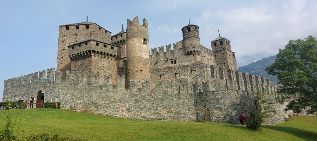 Scopri di più sull'articolo Castello di Fenis