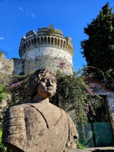 Scopri di più sull'articolo Castello Aragonese di Belvedere Marittimo