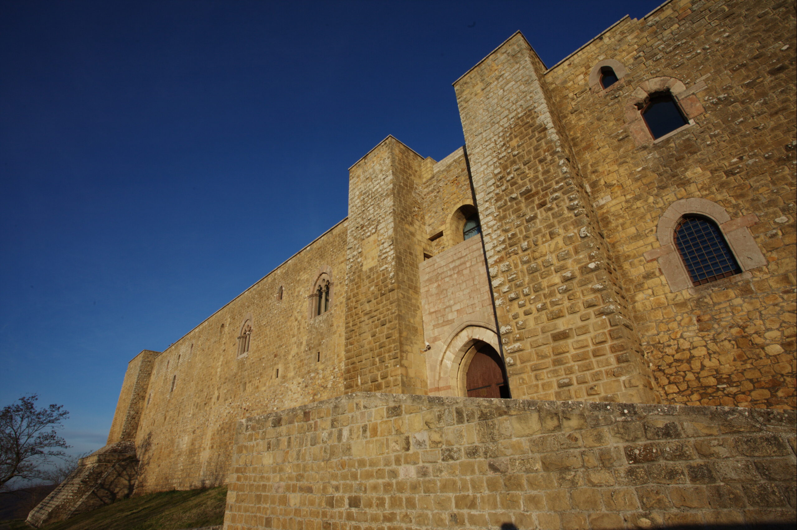 Scopri di più sull'articolo Castello di Lagopesole